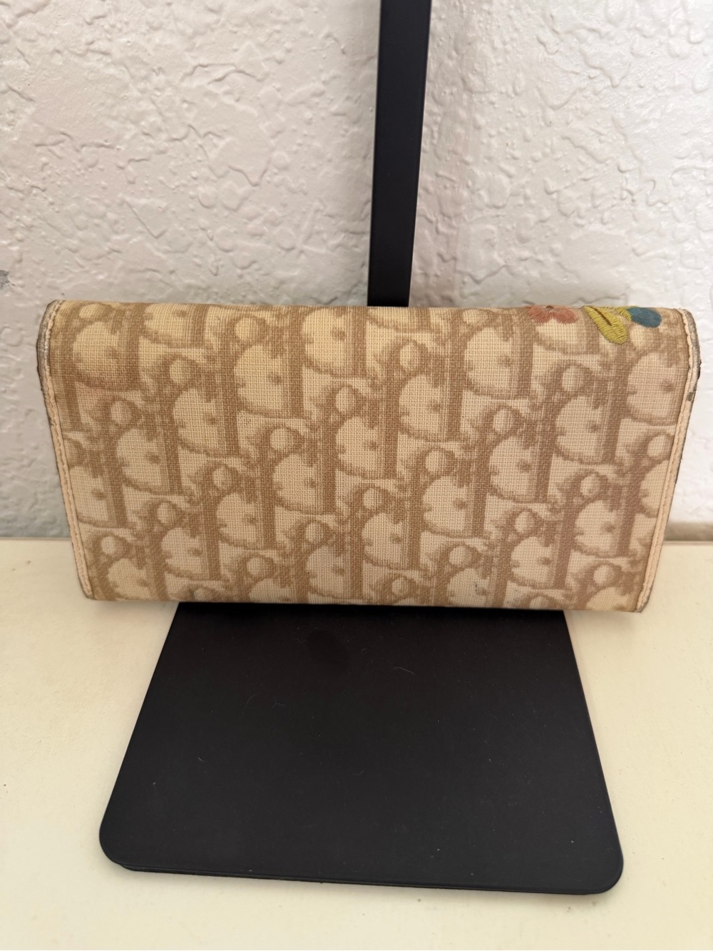 Dior Floral Embroidered Wallet - Picture 2 of 8